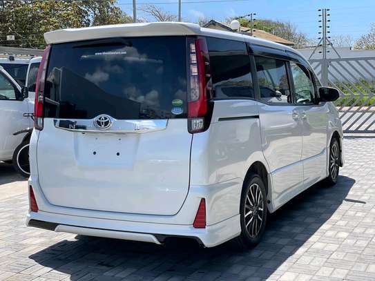 Toyota Noah new shape white in color image 10