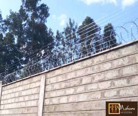 Electric Fence and Razor wire Supply & Installations image 3
