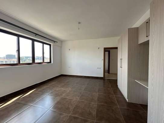 3 Bed Apartment with En Suite at Rhapta Rd image 3