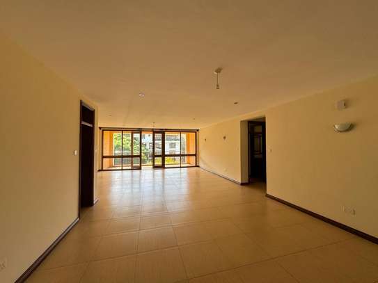 3 Bed Apartment with En Suite in Riverside image 2