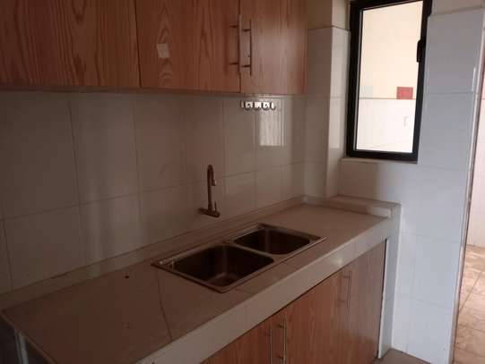 Spacious 2 bedroom apartment off Ngong Road image 9