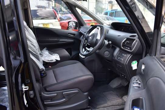 Nissan Serena highway Star hybrid ✨✨✨ 2018 Black image 12