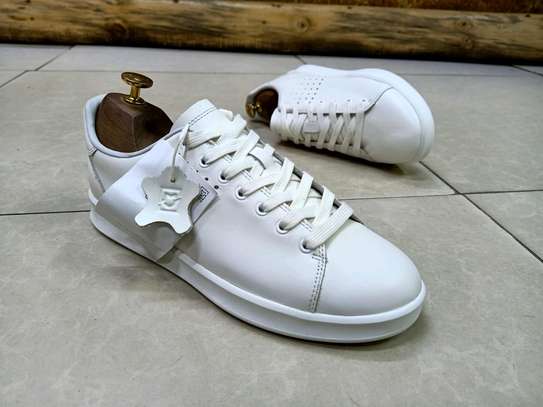Smart casual official sneakers 
Size 40 _45
Ksh 4500 image 1