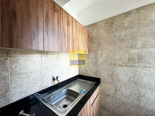 1,000 ft² Office in Parklands image 3