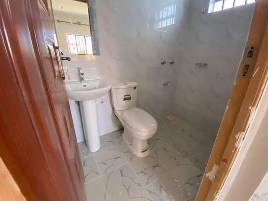 3 Bed House with En Suite in Kitengela image 24