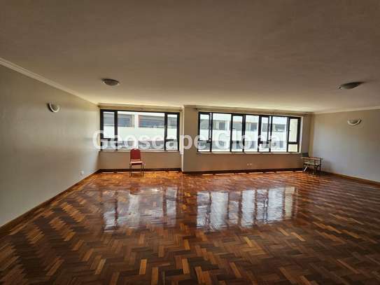 3 Bed Apartment with En Suite in Riverside image 13