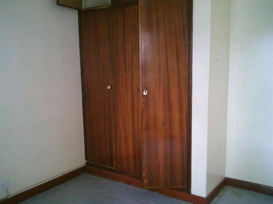 Spacious 4 Bedrooms  Mansionate In Parklands image 13