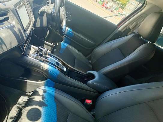 Honda vezel 2019 model hybrid image 6