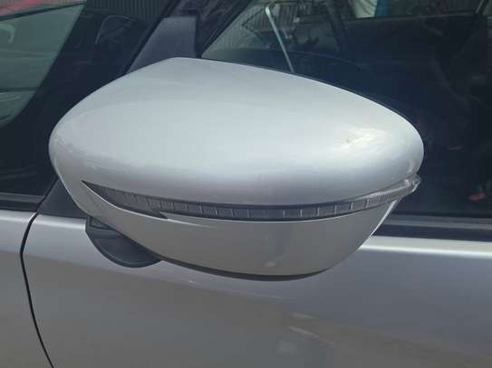 Nissan serena Semi Hybrid image 6