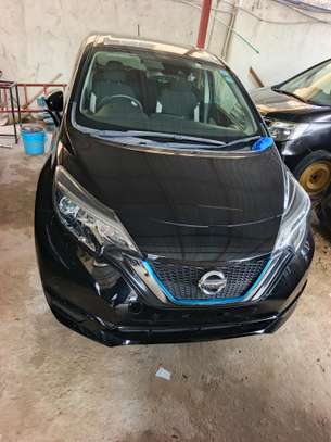 Nissan Note empower image 3