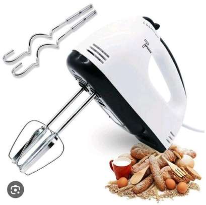 Kitchen hand mixer image 3