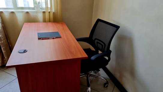 Office Table & Chairs Good in Condition For Sale!! image 1