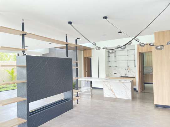 5 Bed Townhouse with En Suite in Lavington image 9