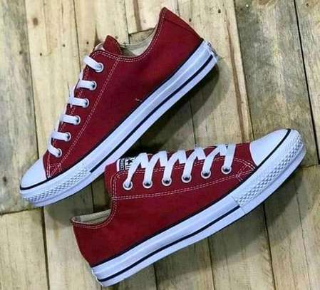 Maroon and white 2025 converse