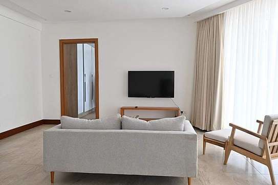 2 Bed Apartment with En Suite in Parklands image 11