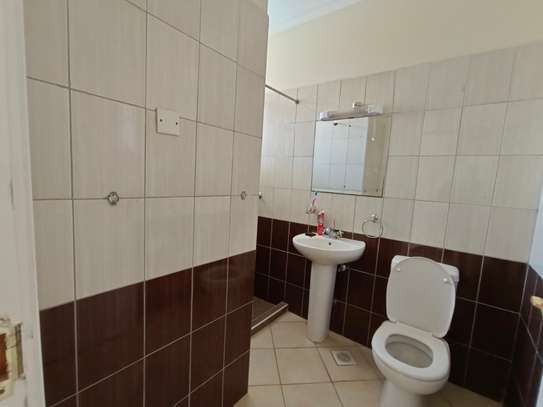 3 Bed House with En Suite at Mombasa Road image 18