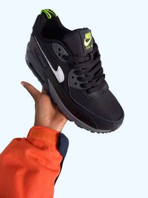 air max 90 glow in the dark black
