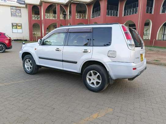 Nissan Extrail impex image 4
