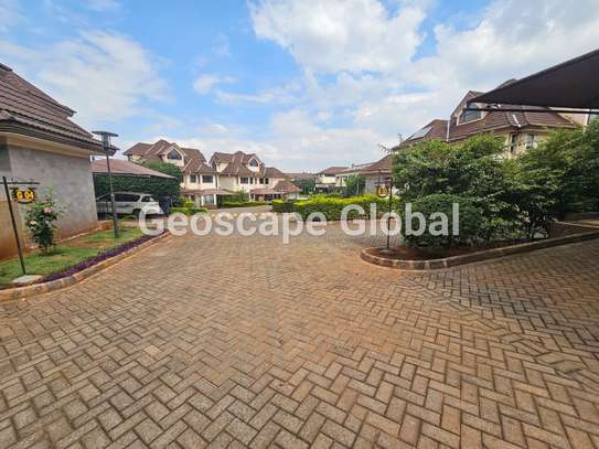 4 Bed House with En Suite in Runda image 9