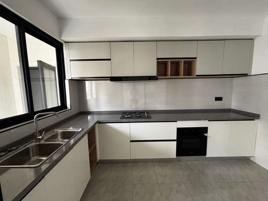 3 Bed Apartment with En Suite at Mombasa Road image 3