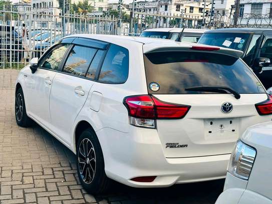 Toyota Fielder for sale image 1