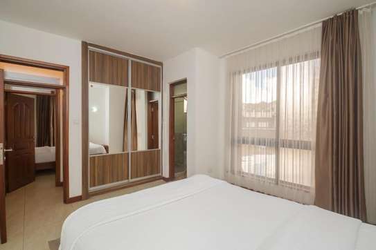 2 Bed Apartment with En Suite at Kindaruma Road image 13