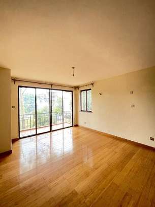 3 Bed Apartment with En Suite in Lavington image 7