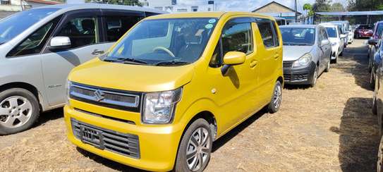 Suzuki Wagonr 2017 yellow image 9
