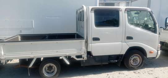 TOYOTA DYNA DOUBLE CABIN MANUAL image 3