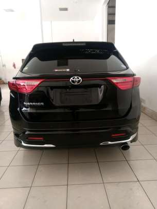 Toyota harrier image 1