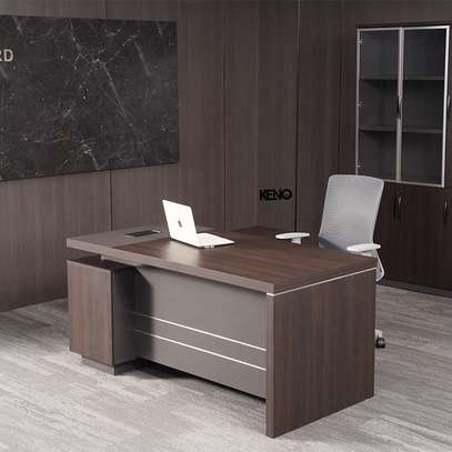 Office Desk: 1.4m Executive Gray Desks image 1