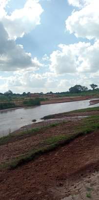 1500 Acres Touching Athi River in Makueni is For Sale image 3