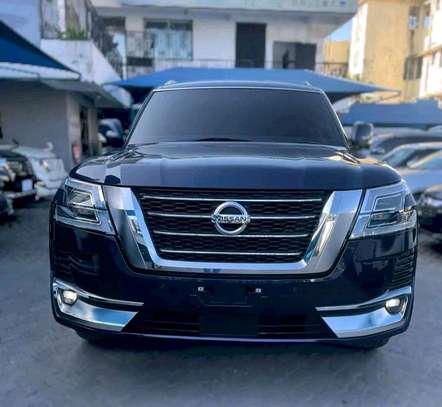 Nissan patrol newshape 2016 model fully loaded with sunroof image 10
