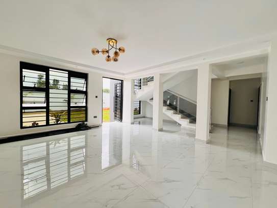 5 Bed Villa with En Suite at Ruiru image 4
