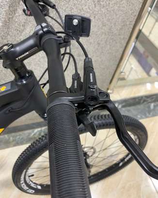 Trinx M600 Elite Size 27.5 Mountain Bike image 4