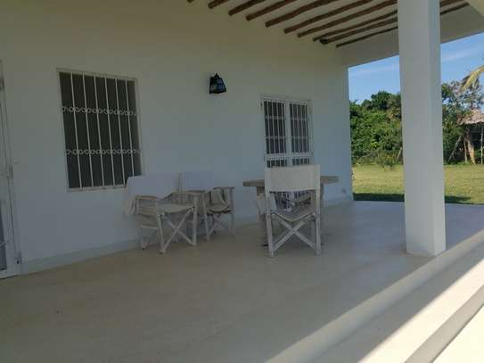 4 Bed House with En Suite in Malindi image 10