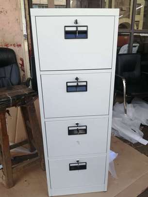 FOUR DRAWERS FILLING CABINET image 6
