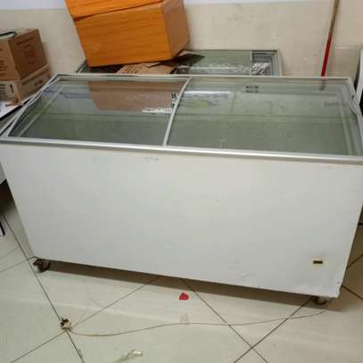 Chest freezer on sale image 2