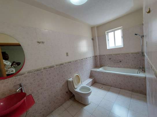 3 Bed Apartment with En Suite at Lavington image 9