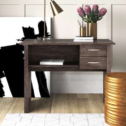 Office Desk: 900cm Space Saving Writing Office Table image 1