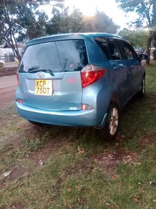 WELL MAINTAINED TOYOTA RACTIS image 11