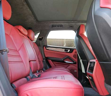 PORCHE MACAN image 7