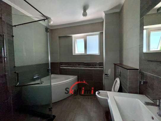 4 Bed Apartment with En Suite at General Mathenge image 9