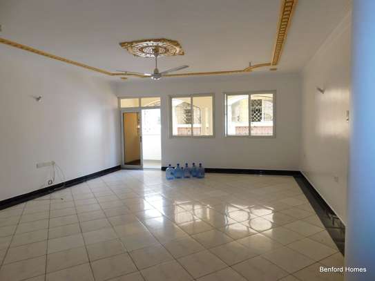 3 Bed Apartment with Balcony in Mombasa CBD image 5