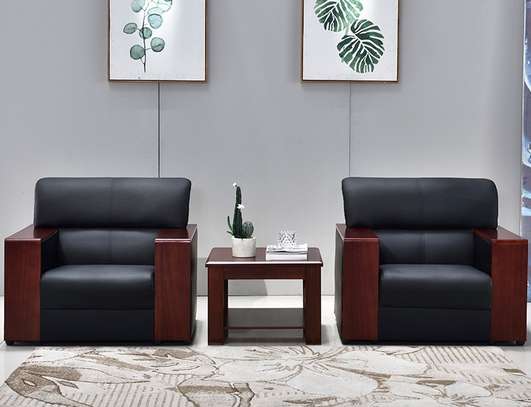 OFFICE SOFA: Executive  Black Office Sofa image 4