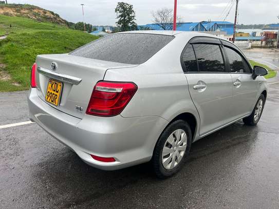 Toyota Axio 2015 silver image 4