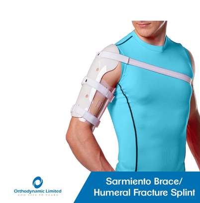 Sarmiento Brace | Humeral Fracture Splint - Over The Shoulder Extended Humeral Fracture Orthosis image 1