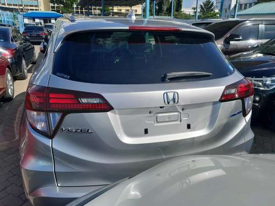 Honda Vezel-hr-v hybrid silver 2016 2wd image 2