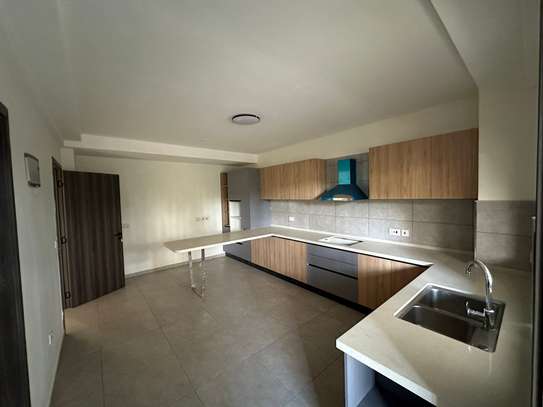 Serviced 3 Bed Apartment with En Suite in Kileleshwa image 17