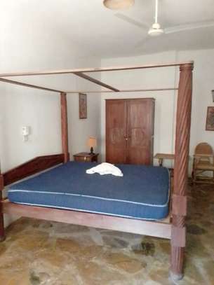 6 Bedroom Villa  For Sale In Casuarina Road, Malindi image 12